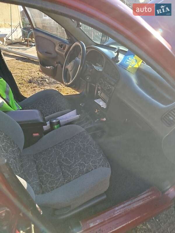 Седан Daewoo Sens 2004 в Ивано-Франковске