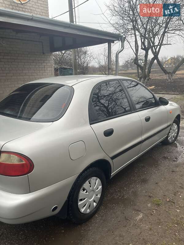 Седан Daewoo Sens 2006 в Вольногорске