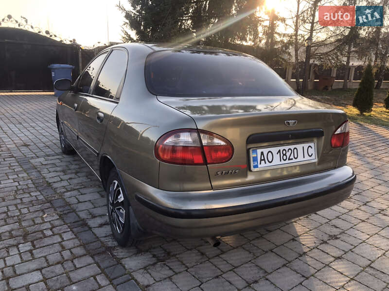 Седан Daewoo Sens 2004 в Хусте