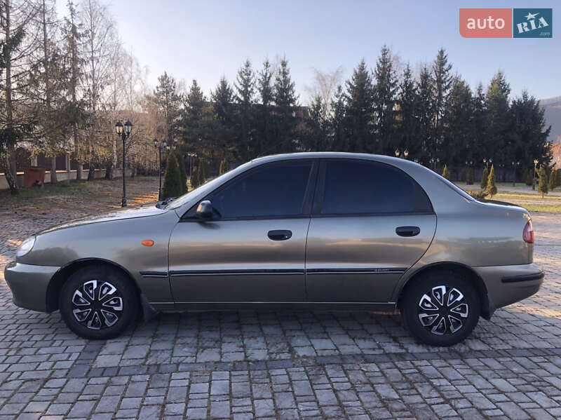 Седан Daewoo Sens 2004 в Хусте
