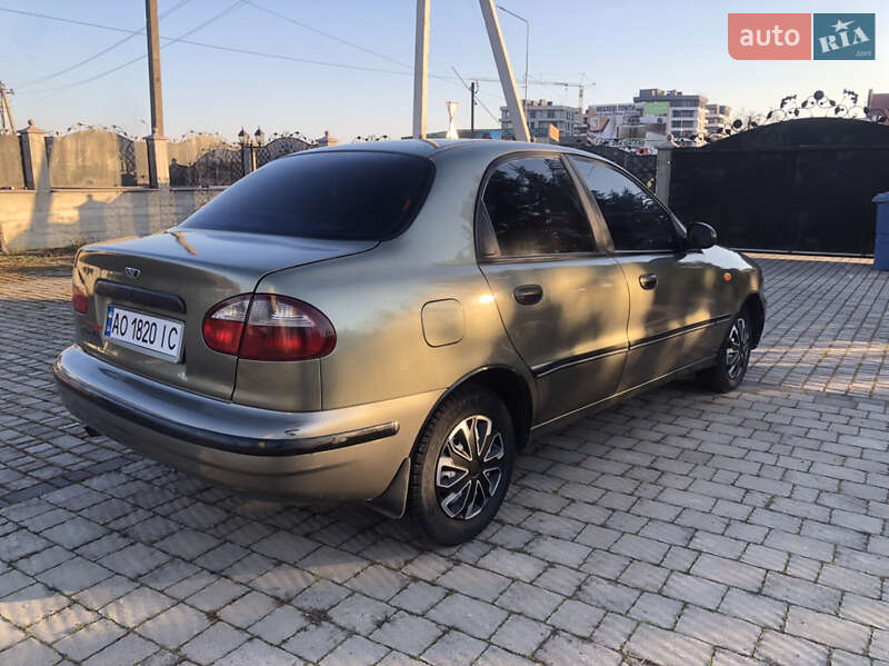 Седан Daewoo Sens 2004 в Хусте