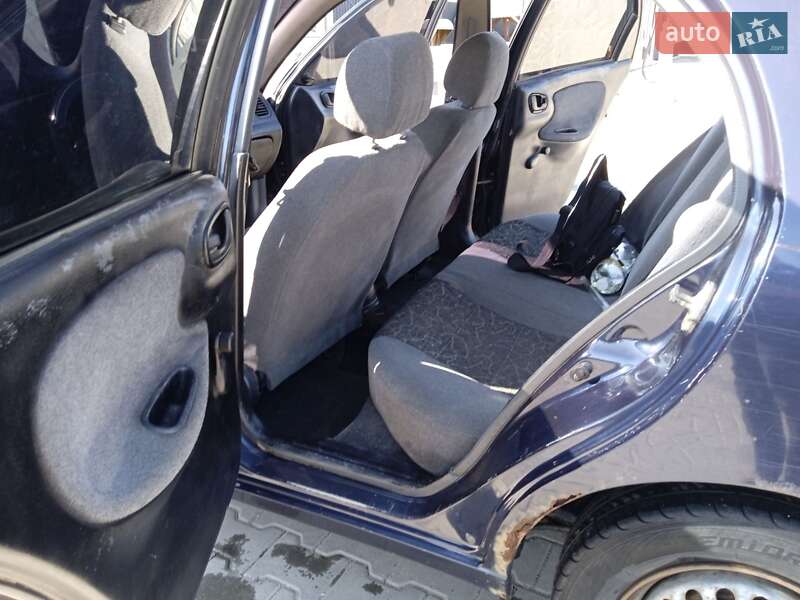 Седан Daewoo Sens 2006 в Мукачевому