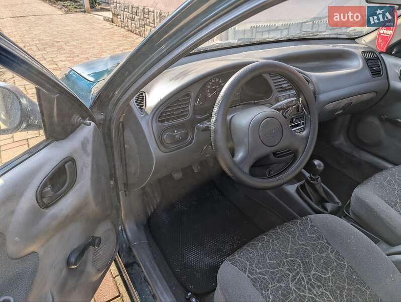 Седан Daewoo Sens 2005 в Ужгороді