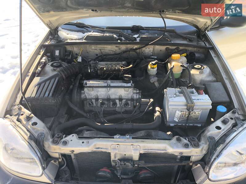 Седан Daewoo Sens 2004 в Киеве