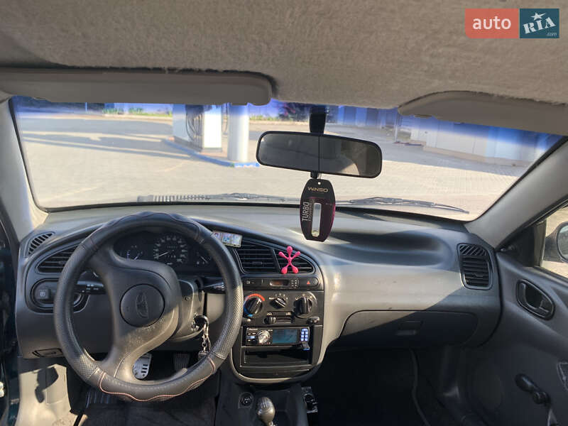 Седан Daewoo Sens 2004 в Каменском