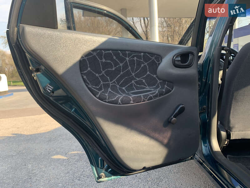 Седан Daewoo Sens 2004 в Каменском