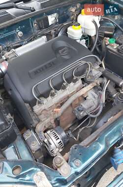 Седан Daewoo Sens 2004 в 
