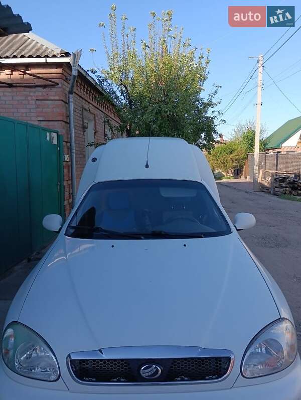 Седан Daewoo Sens 2014 в 