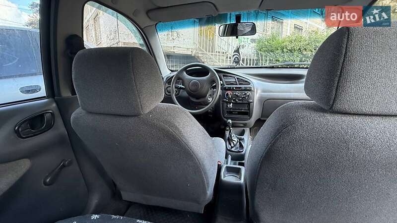 Седан Daewoo Sens 2006 в Дніпрі