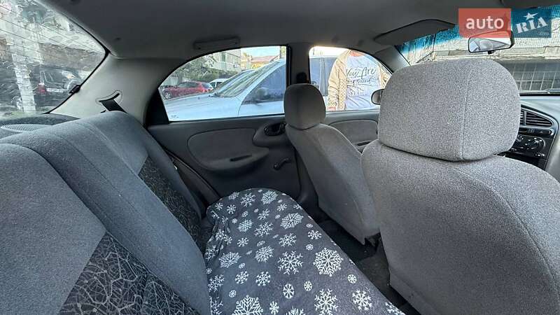 Седан Daewoo Sens 2006 в Дніпрі