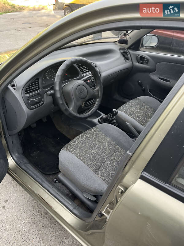 Седан Daewoo Sens 2005 в Днепре