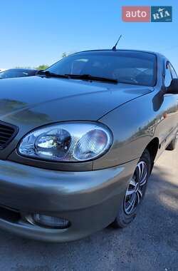 Седан Daewoo Sens 2003 в Днепре