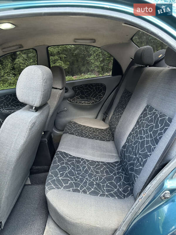 Седан Daewoo Sens 2001 в Харькове