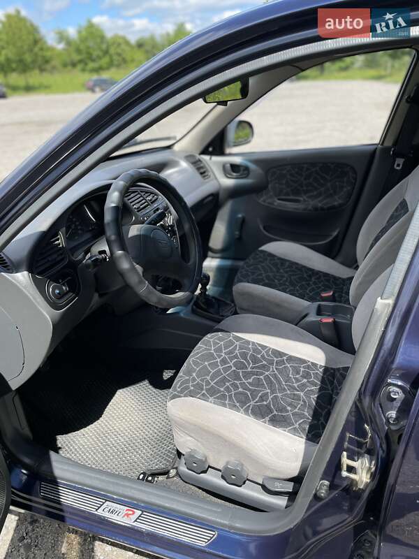 Седан Daewoo Sens 2004 в Ужгороді