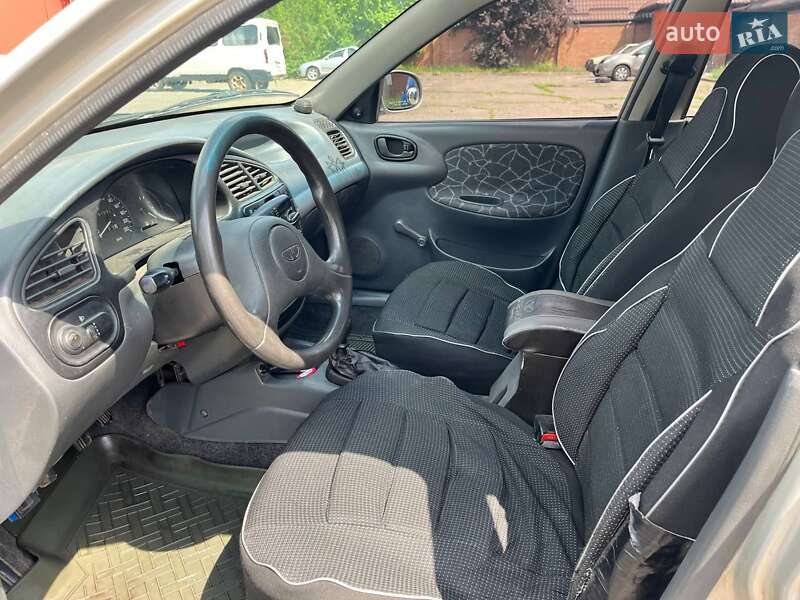 Седан Daewoo Sens 2003 в Кривом Роге