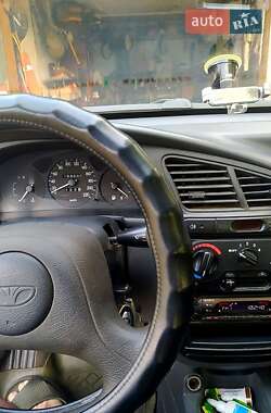 Седан Daewoo Sens 2005 в Нікополі