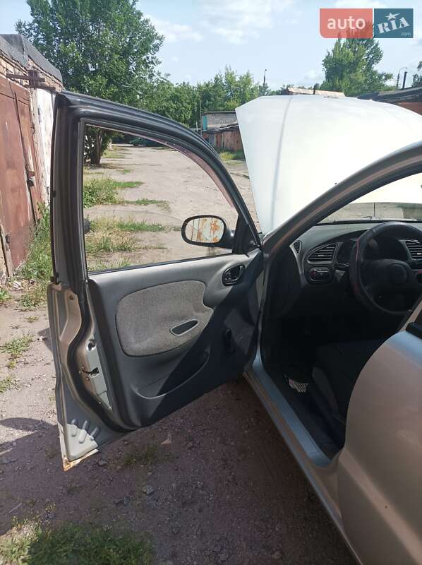 Седан Daewoo Sens 2006 в Кривом Роге