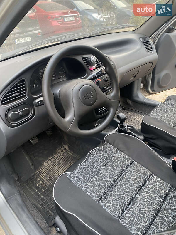 Седан Daewoo Sens 2006 в Днепре