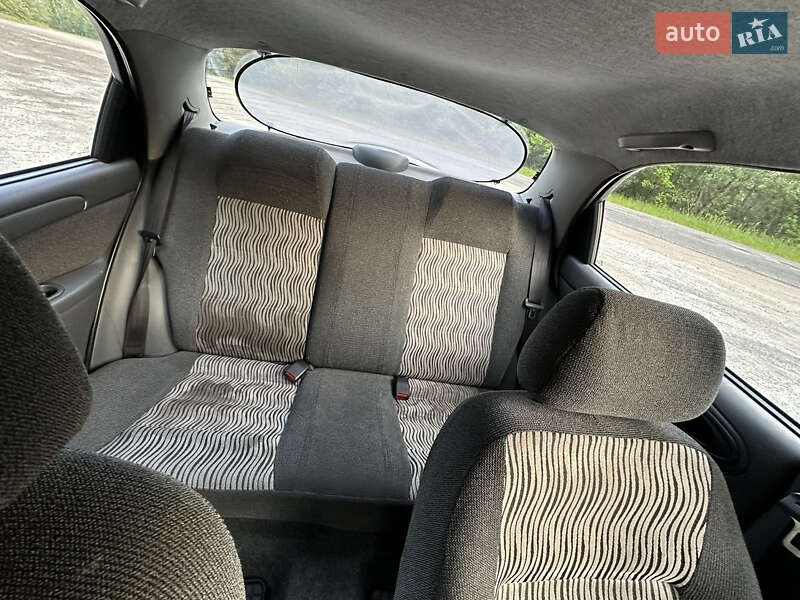 Седан Daewoo Sens 2012 в Іванкові