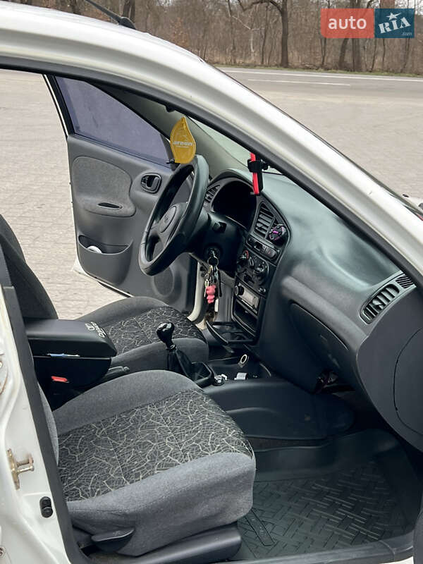 Седан Daewoo Sens 2004 в Ивано-Франковске