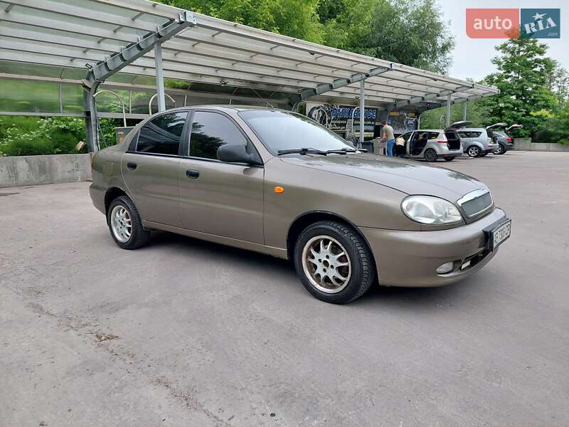 Седан Daewoo Sens 2011 в Киеве