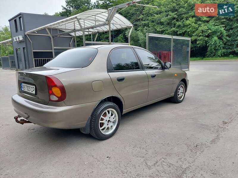 Седан Daewoo Sens 2011 в Киеве