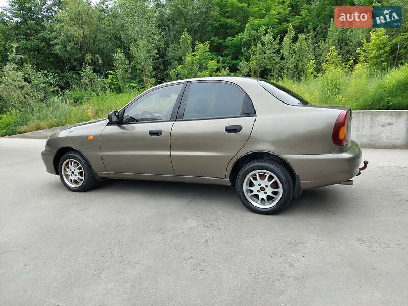 Седан Daewoo Sens 2011 в Киеве