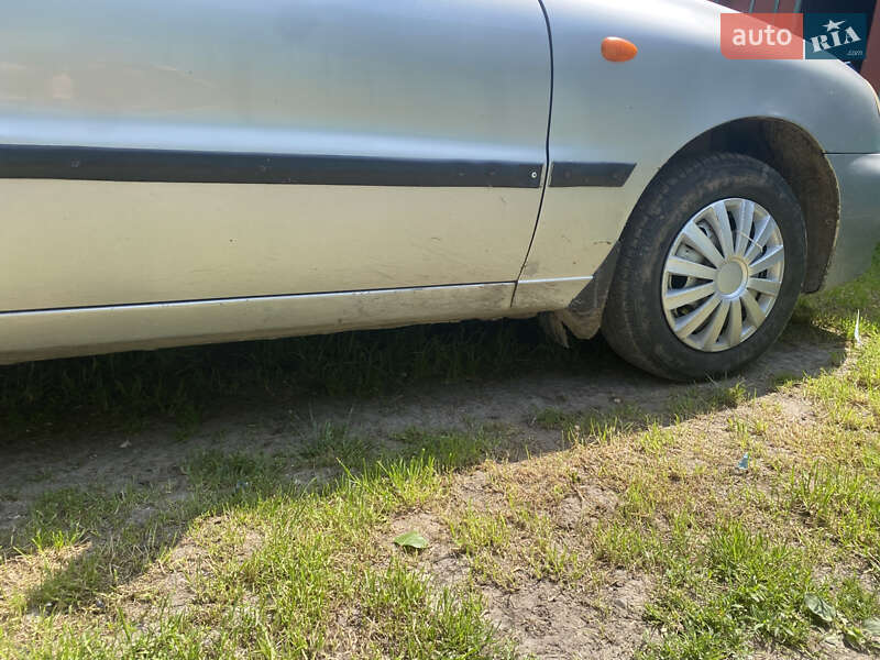 Седан Daewoo Sens 2004 в Тернополе