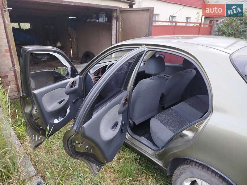 Седан Daewoo Sens 2004 в Полтаве