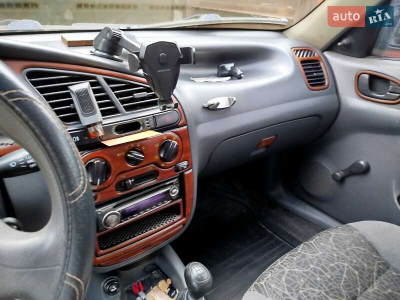 Седан Daewoo Sens 2004 в Полтаве