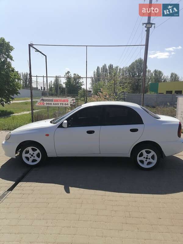 Седан Daewoo Sens 2012 в Херсоні
