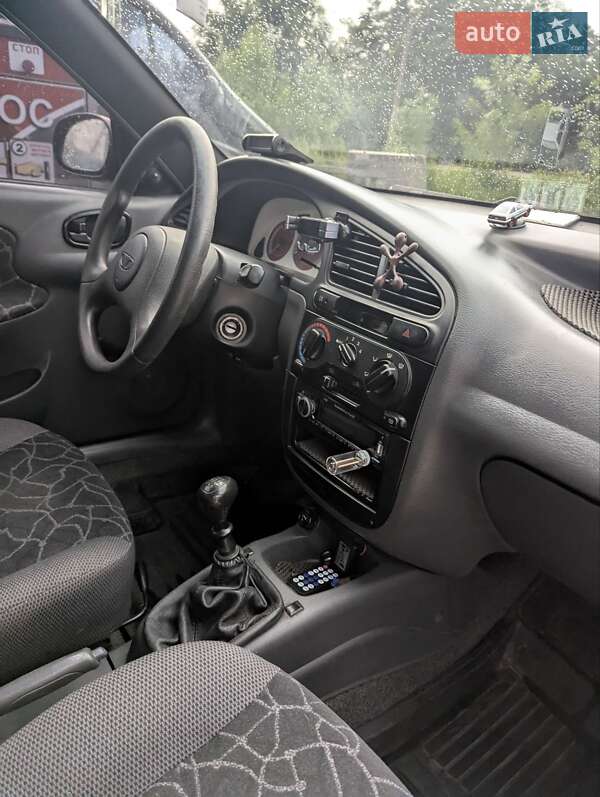 Седан Daewoo Sens 2004 в Харькове