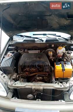 Седан Daewoo Sens 2004 в 