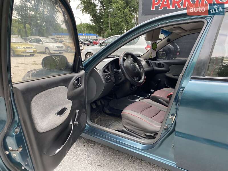 Седан Daewoo Sens 2003 в Каменском