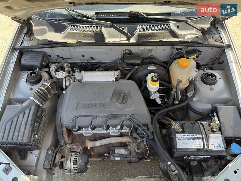 Седан Daewoo Sens 2004 в Запорожье