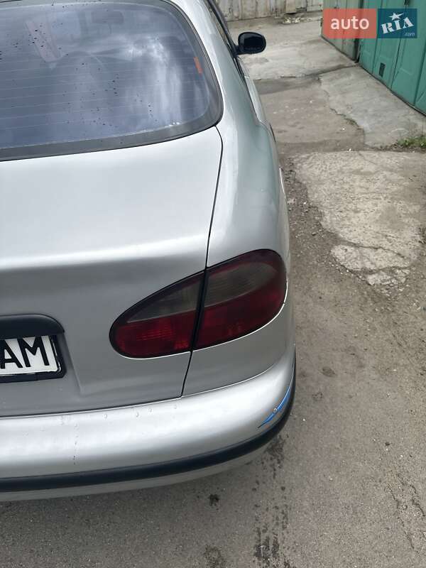 Седан Daewoo Sens 2004 в Киеве