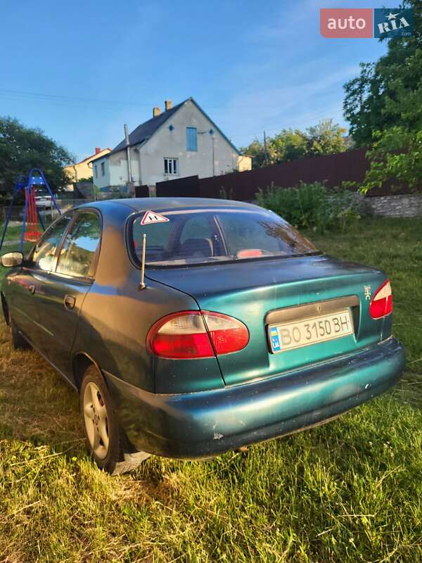 Седан Daewoo Sens 2004 в Кременце