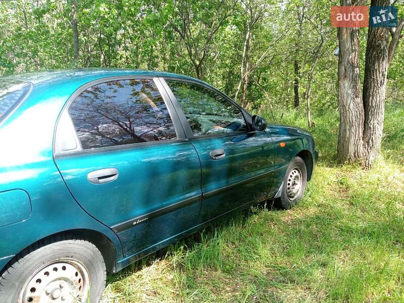 Седан Daewoo Sens 2003 в Запоріжжі