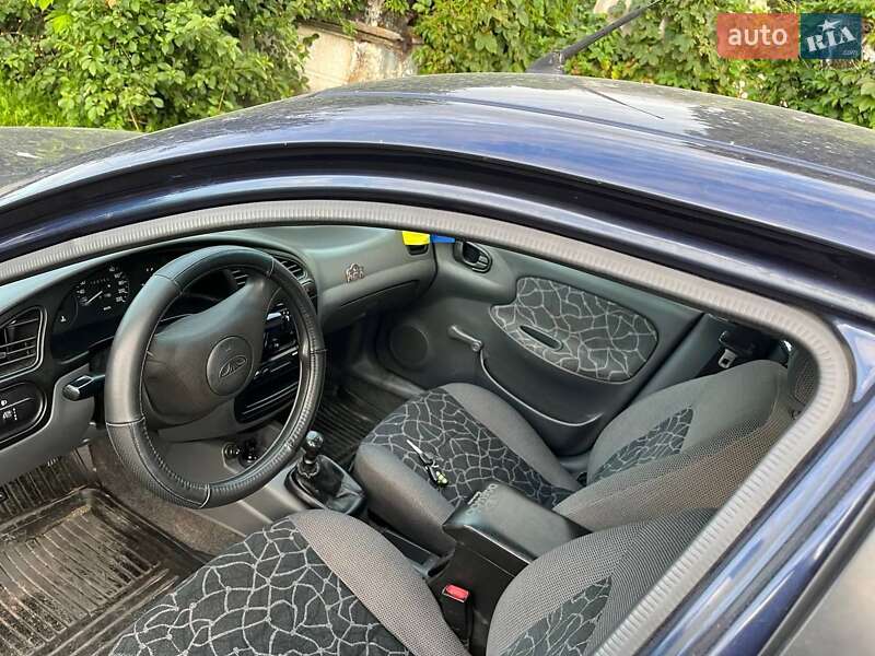 Седан Daewoo Sens 2003 в Козятині