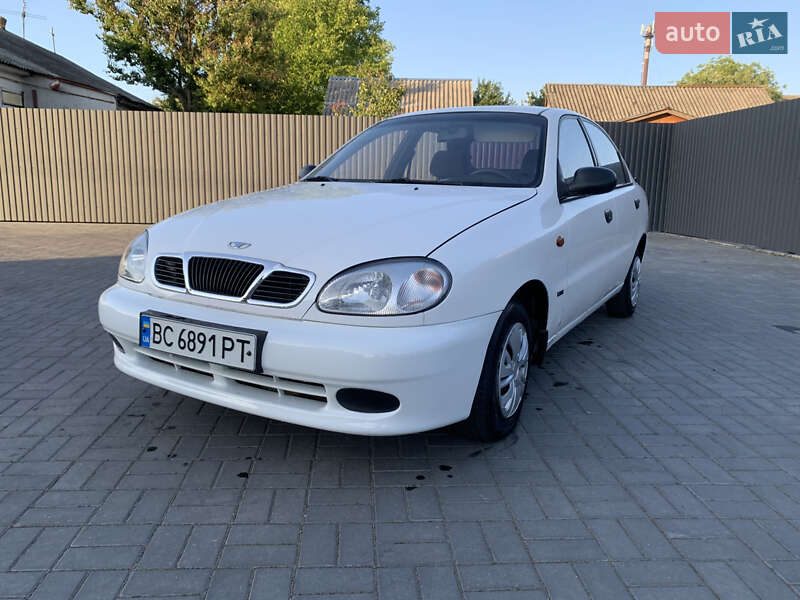 Седан Daewoo Sens 2002 в Костополе
