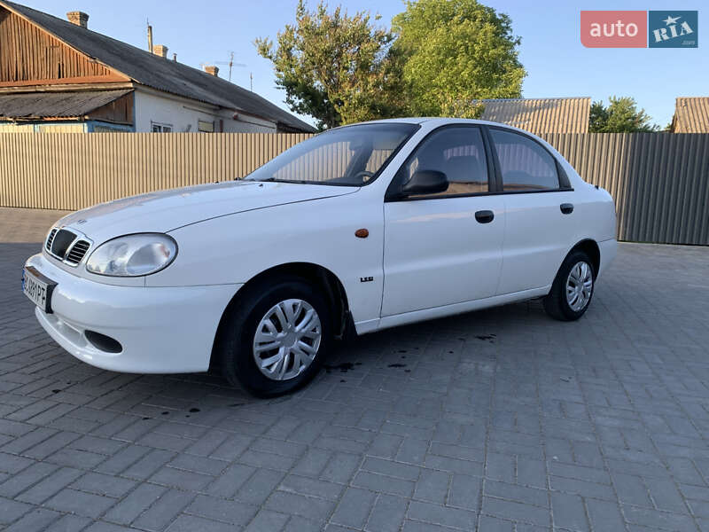 Седан Daewoo Sens 2002 в Костополе