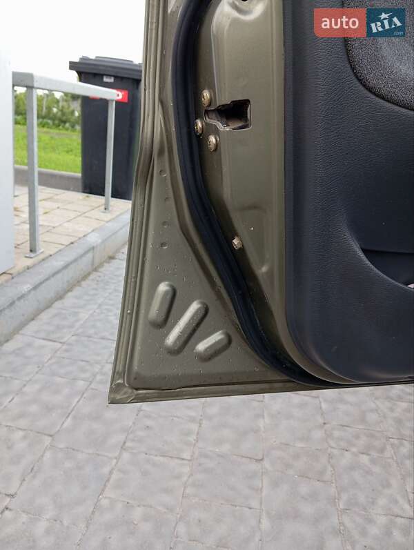 Седан Daewoo Sens 2004 в Буську