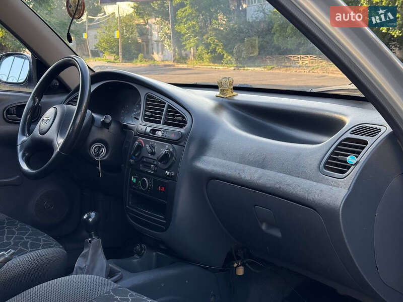 Седан Daewoo Sens 2003 в Николаеве