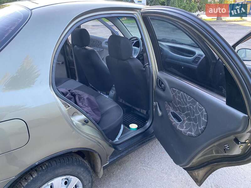 Седан Daewoo Sens 2003 в Лубнах