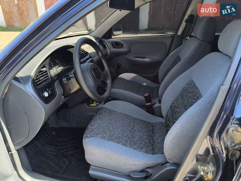 Седан Daewoo Sens 2007 в Черновцах