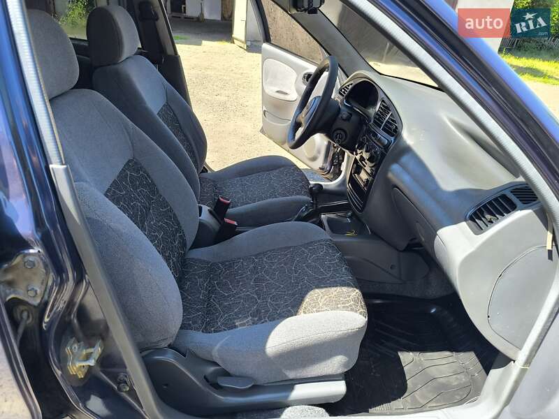 Седан Daewoo Sens 2007 в Черновцах