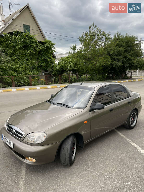 Седан Daewoo Sens 2012 в Попельне