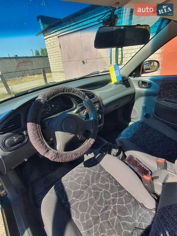 Седан Daewoo Sens 2003 в Вараше