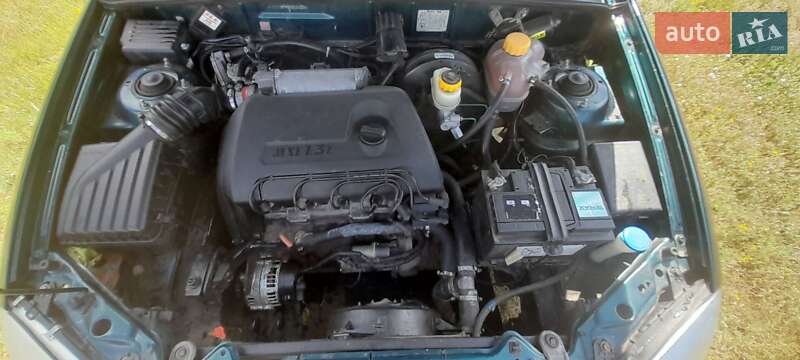 Седан Daewoo Sens 2004 в Полтаві