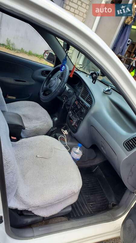 Седан Daewoo Sens 2005 в Обухове